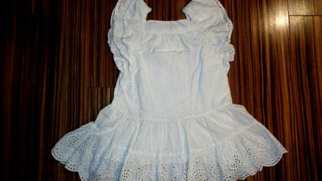 Luxusní bílé šaty s výšivkami - madeira