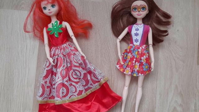 2 "Barbie" panenky - cena za obě