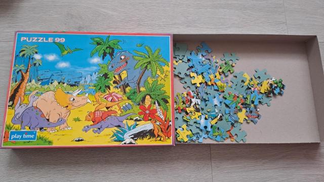 Puzzle dinosauři 99 ks