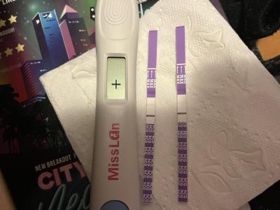 Testování a těhotenský test | Test Adiel SeeNow?