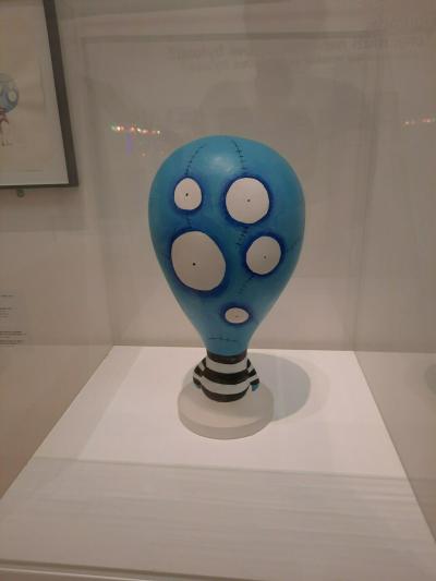TIM BURTON