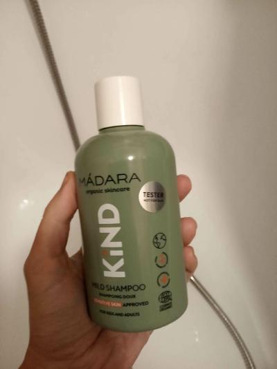 Recenze z kampaně 40 upřímných recenzí na Mádara KIND jemný šampon: Jak jej hodnotí?