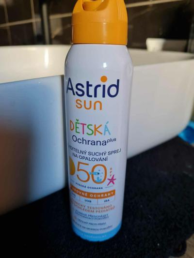 Recenze z kampaně Otestovaly jste dětský neviditelný suchý sprej na opalování: Jak hodnotíte novinku od ASTRID SUN?