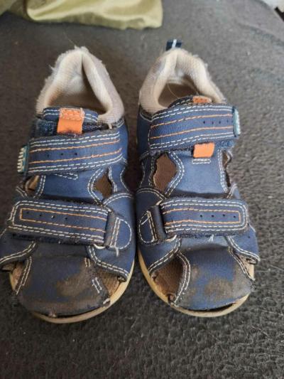 dětské boty  vel. 25 značky Bobbi Shoes.