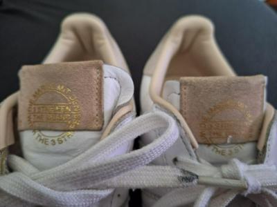 dívčí boty značky Adidas, vel. 36.