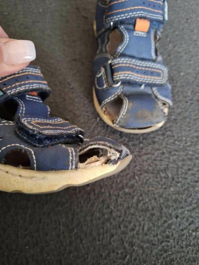 dětské boty  vel. 25 značky Bobbi Shoes.