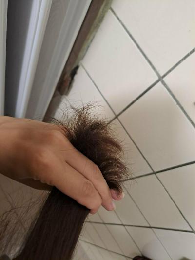 Kosmetika a hygienické potřeby | Mam se ostrihat?