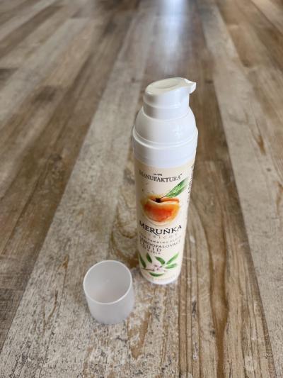 Recenze z kampaně Otestováno: Jak hodnotíte samoopalovací fluid Meruňka od Manufaktury?
