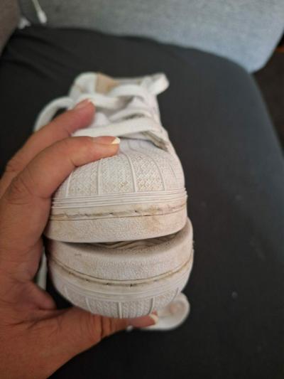 dívčí boty značky Adidas, vel. 36.