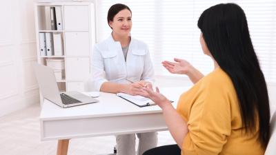 Řekla jsem pediatričce, že nekojím. Cítila jsem se jako kriminálník