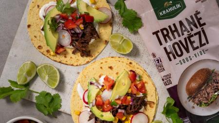 Tacos s hovězím trhaným masem