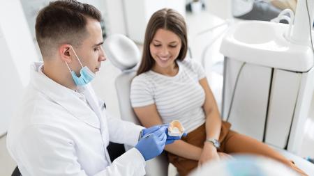 Můj souboj se zubařským křeslem: Jak žiju s úzkostmi před trháním zubu