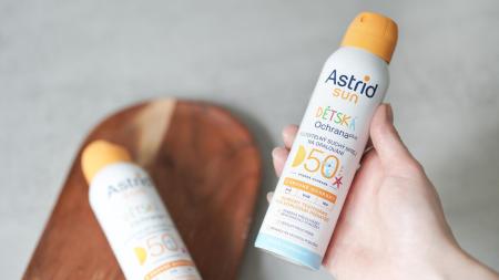 Otestujte dětský neviditelný suchý sprej na opalování ASTRID SUN