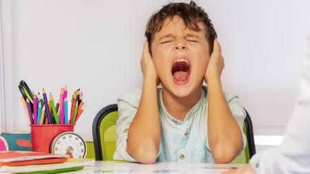 „Ztište si toho spratka,“ slýchám často od cizích lidí jako matka malého autisty