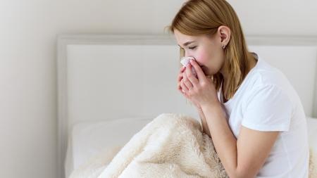 Brácha se málem zabil kvůli cirkulárce: Stačila vteřina a mohl přijít o hlavu!