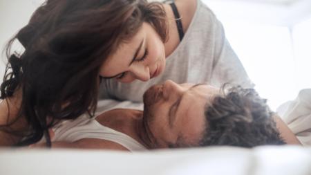 Rozum či cit? Měli bychom obětovat rodinu kvůli milenci, nebo zůstat v nespokojeném vztahu kvůli dětem?