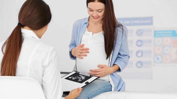 Komplikace v těhotenství. Jaké zkušenosti mají uživatelky eMimina?