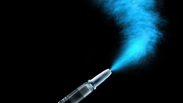 Vakcinace budoucnosti: AstraZeneca FluMist nosní vakcína na chřipku.