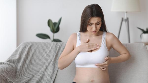 Matka může také ukončit kojení z důvodu zdravotního stavu či silného nepohodlí a bolesti prsou při kojení.