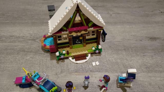 Lego Friends 41323 Chata v zimním středisku