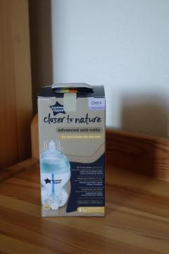 Kojenecká láhev Tommee Tippee 0m+ anti-colic NOVÁ