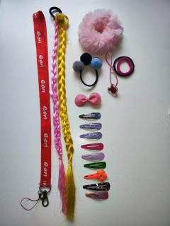 Gumičky, sponky, lanyard, placka, propiska(pták)