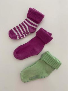 Dětské ponožky protiskluzky Gymboree (cca 6 měsíců)