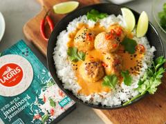 Kuličky z mletého masa na způsob thajského curry s jasmínovou rýží