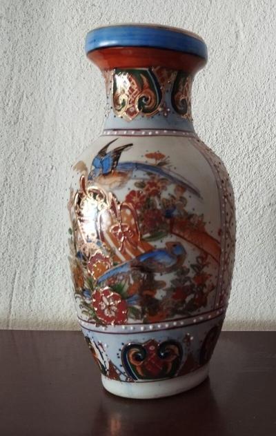 Keramika, porcelán a sklo. Hrnky, vázy, mísy, konvice...