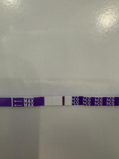 Testování a těhotenský test | Test se slabou čárkou po menstruaci
