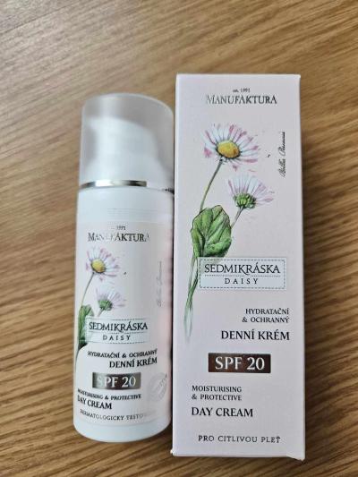 Recenze z kampaně Se sedmikráskou proti sluníčku: Jak testerky hodnotí pleťový krém s SPF od Manufaktury?