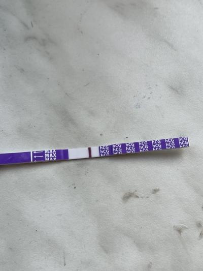 Testování a těhotenský test | Duch nebo slabá čárka
