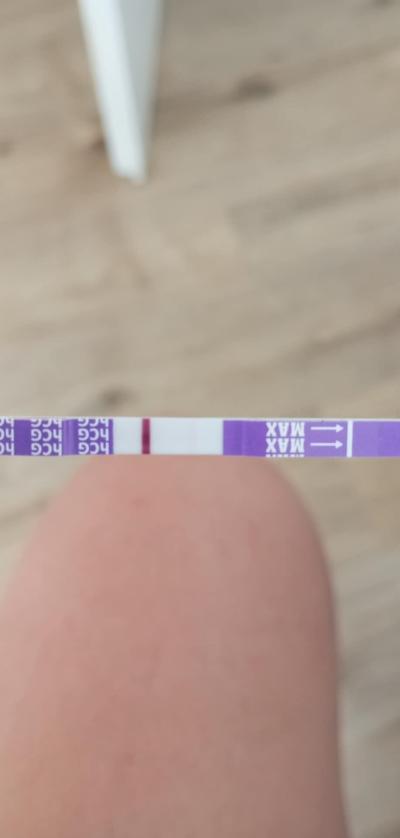 Testování a těhotenský test | Slabá čárka na tt, zatím nesílí