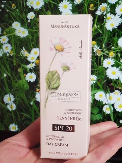 Recenze z kampaně Se sedmikráskou proti sluníčku: Jak testerky hodnotí pleťový krém s SPF od Manufaktury?