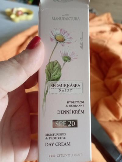Recenze z kampaně Se sedmikráskou proti sluníčku: Jak testerky hodnotí pleťový krém s SPF od Manufaktury?
