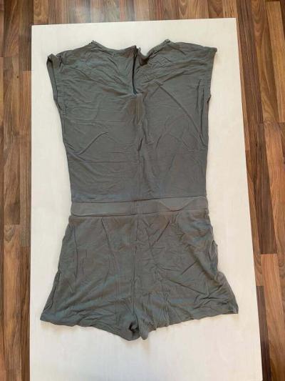 Khaki overal s krajkou, vel M, Mohito