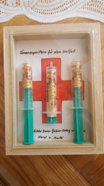 Dárky, oslavy a svatby | Jak darovat penize vtipně