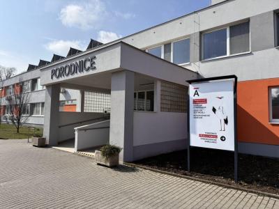 budova porodnice.jpg