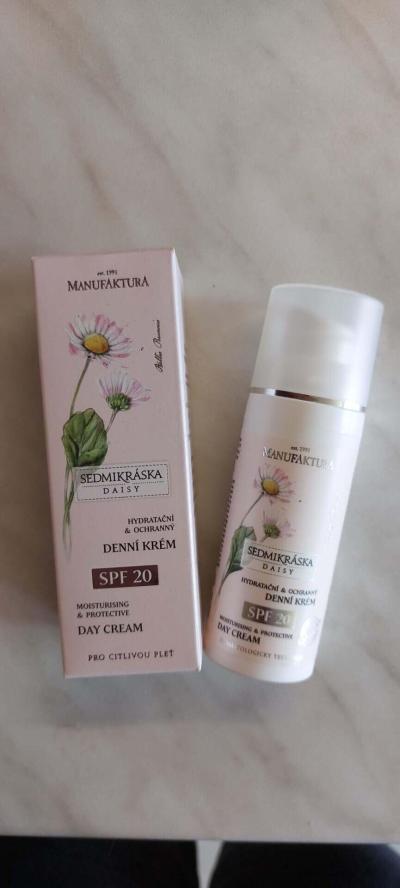 Recenze z kampaně Se sedmikráskou proti sluníčku: Jak testerky hodnotí pleťový krém s SPF od Manufaktury?