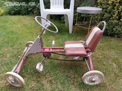 Hračky | Šlapací traktor na trávník