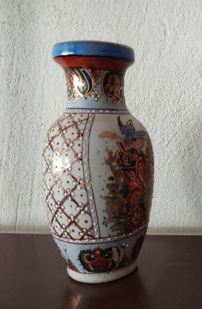 Keramika, porcelán a sklo. Hrnky, vázy, mísy, konvice...