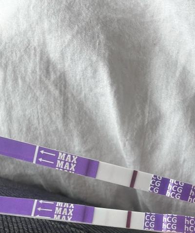 Testování a těhotenský test | Duch nebo slabá čárka