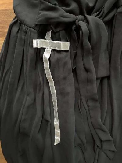 Hedvábné šaty se stříbrnou stuhoua řetízkem, vel S/M