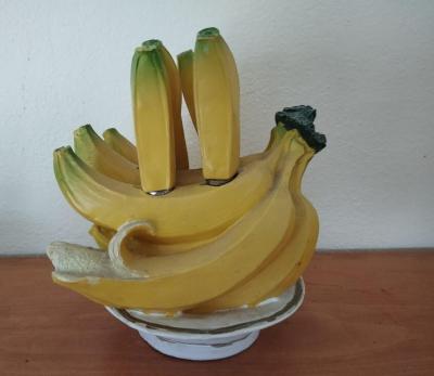 Keramika, porcelán a sklo. Hrnky, vázy, mísy, konvice...
