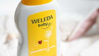 Weleda Baby – produkty s měsíčkem lékařským jsou vyvinuty s ohledem na potřeby citlivé dětské pokožky už od narození.