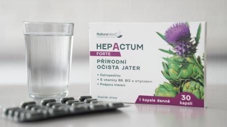 Jedna kapsle pro zdravá játra? Otestovaly jsme Hepactum FORTE
