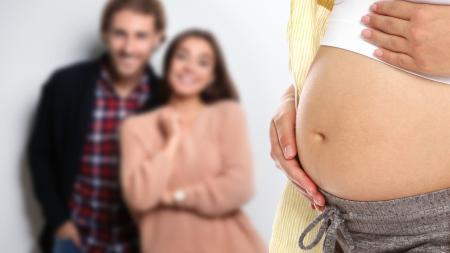 Náhradní mateřství v Česku: Poslední šance na dítě, nebo cesta plná pastí?