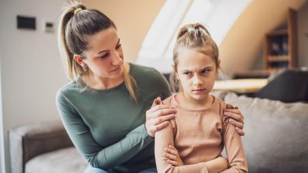Dcera (10) si vymýšlí a já jsem pak za špatnou matku. Tohle řekla babičce