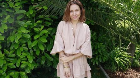 Veronika Arichteva čeká druhé dítě! Těhotenství tajila několik měsíců a teď ukáže břicho na pláži