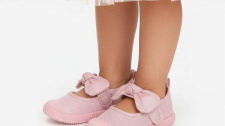 Přezůvky do školy a školky - jaké modely byste si měli vybrat pro své dítě?